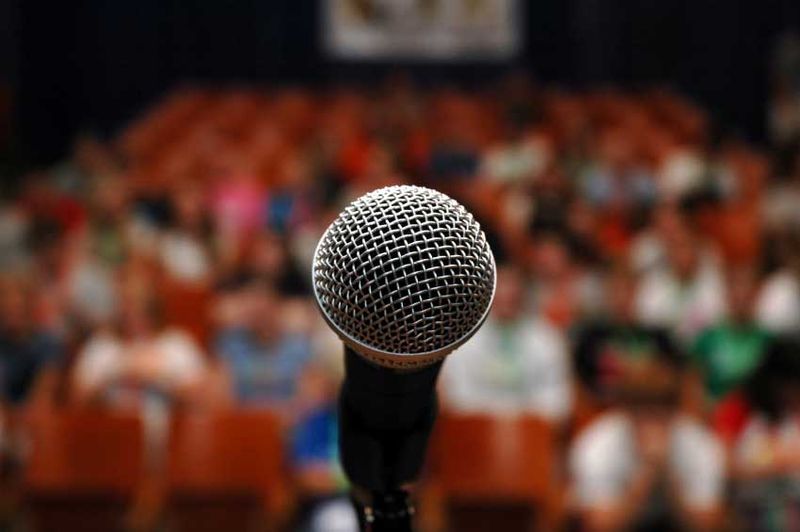 चित्र:Microphone01.jpg